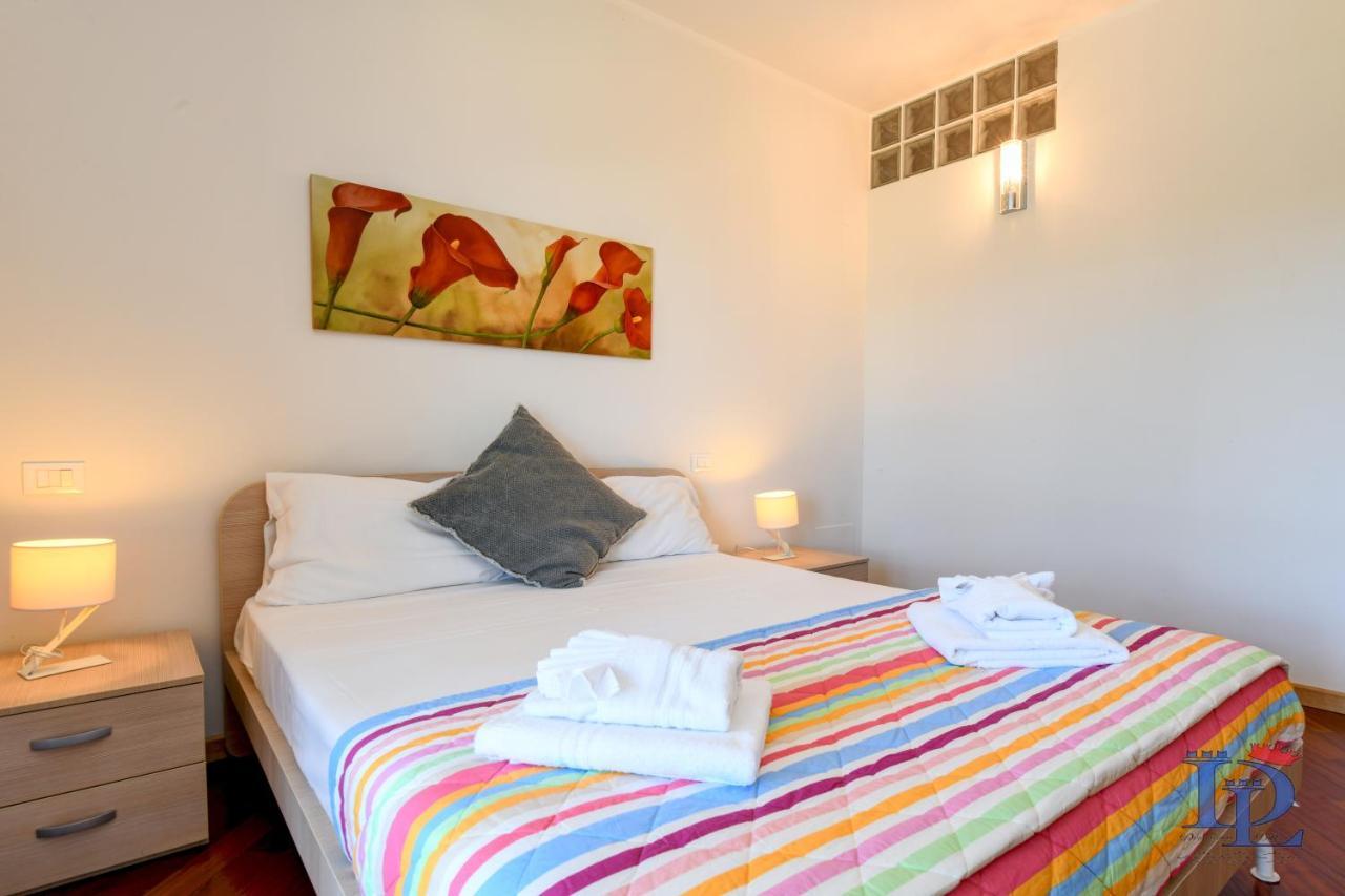 Desenzanoloft Official Partner Marriott Homes & Villas -Butterfly And 5 Pools Family Apartment Desenzano del Garda Zewnętrze zdjęcie