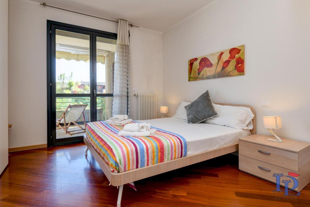 Desenzanoloft Official Partner Marriott Homes & Villas -Butterfly And 5 Pools Family Apartment Desenzano del Garda Zewnętrze zdjęcie